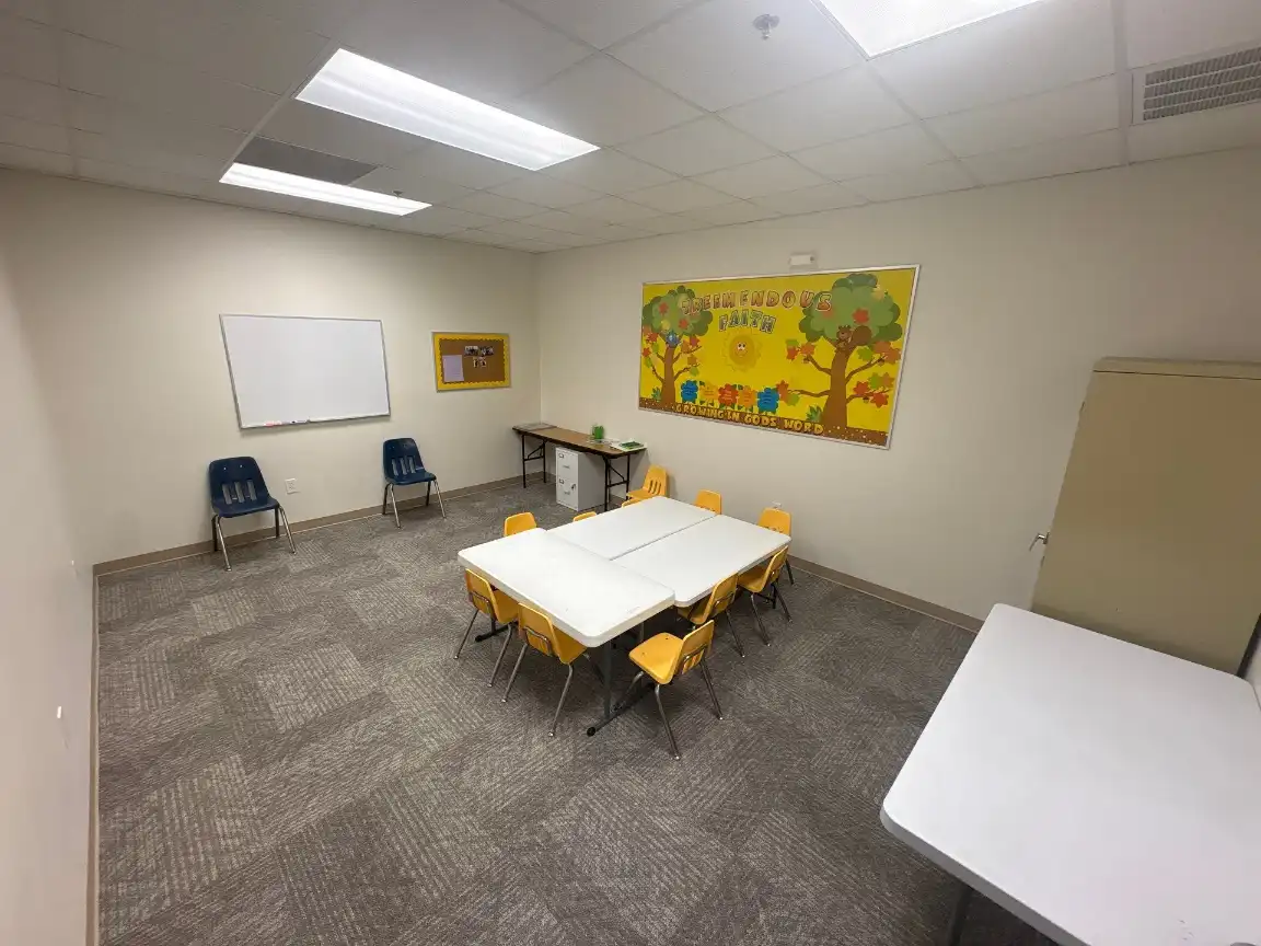 Commercial carpet cleaning in a kindergarten classroom in Huntsville, AL