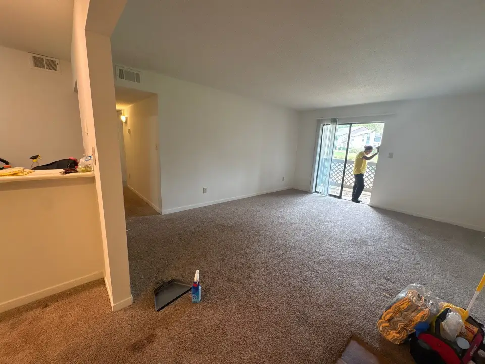 Detailed living space cleaning for apartment complex managers in Huntsville