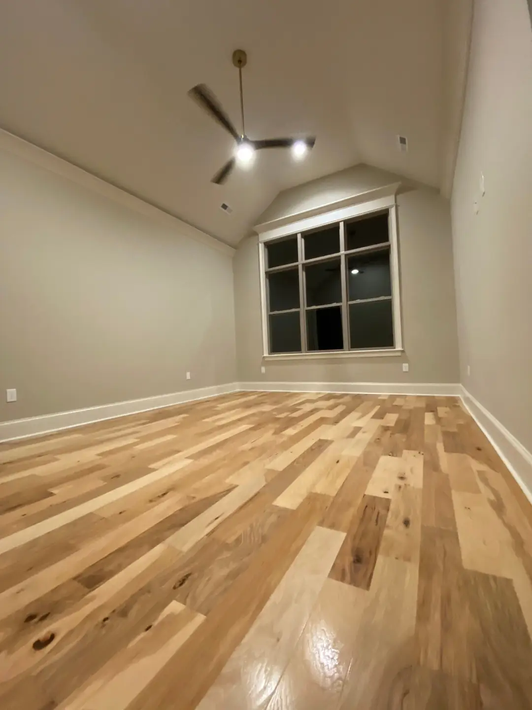 Clean swept wooden flooring for local apartment leasing preparation