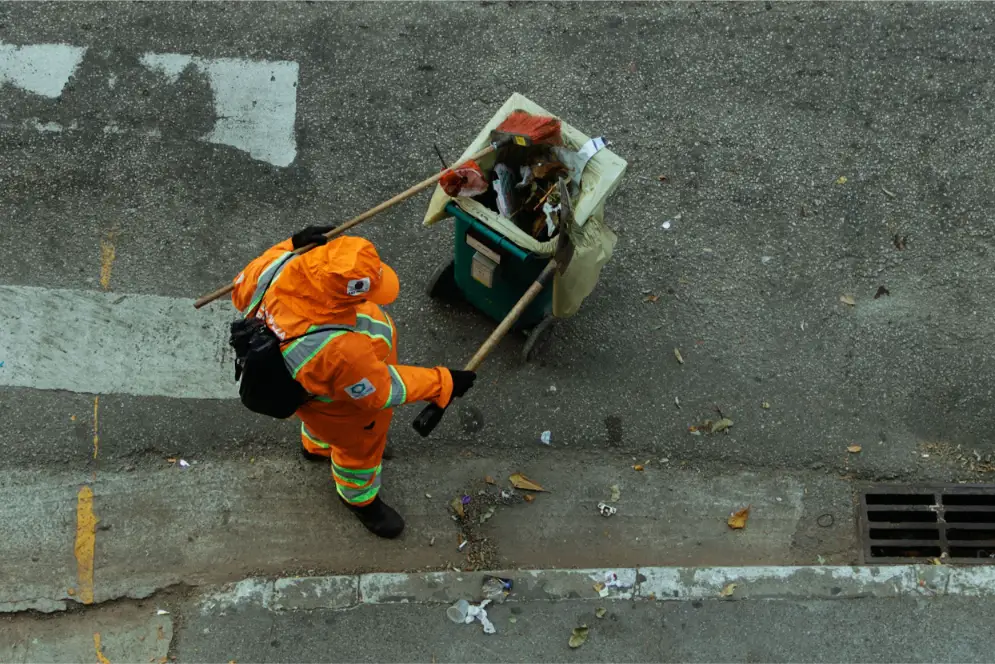 Street garbage cleaning and junk hauling by Mid City Commercial Cleaning in Huntsville, AL